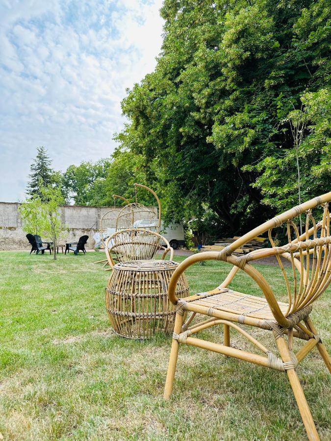 The Rabelaisian Room In A Charming Mansion At The Gates Of Tours Saint-Avertin Exterior foto
